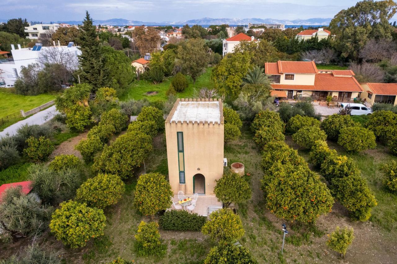 The Tower With The Orange Tree Garden Villa Lalyssos Eksteriør billede